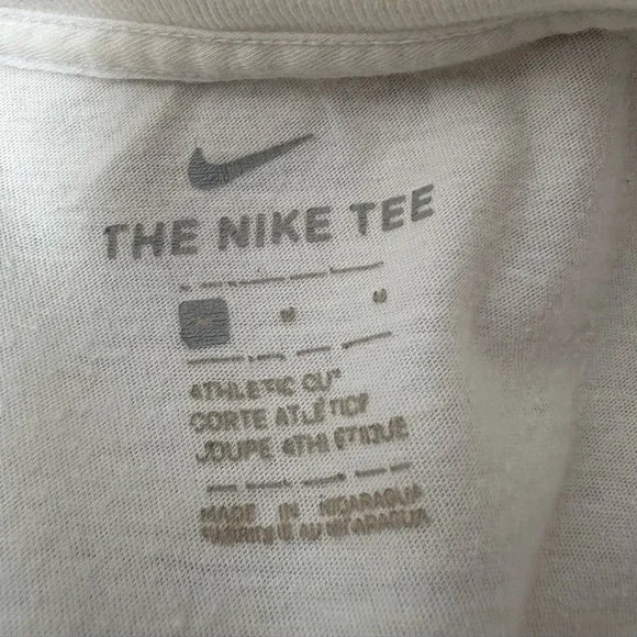 NIKE X EMOTIONALLY UNAVAILABLE White T-Shirt with Red Graphic - Picture 6 of 10